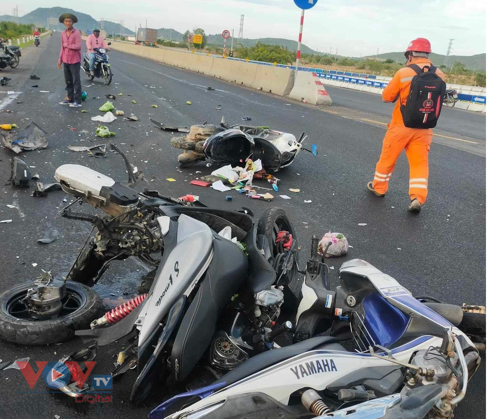 Thông tin mới về vụ tai nạn giao thông ở Bình Thuận do người 16 tuổi điều khiển - Ảnh 2.