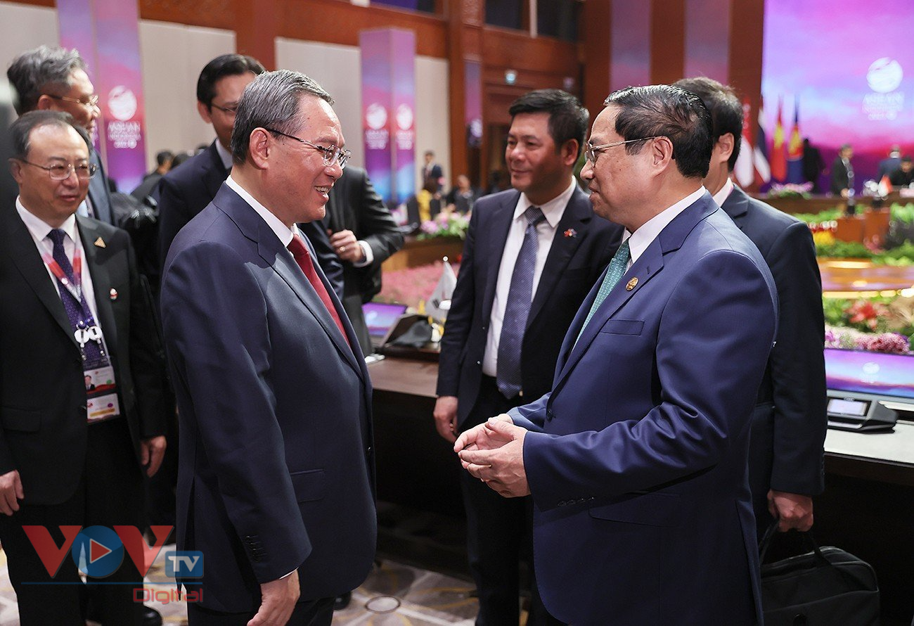 Thủ tướng Phạm Minh Chính gặp Thủ tướng Trung Quốc Lý Cường - Ảnh 1.