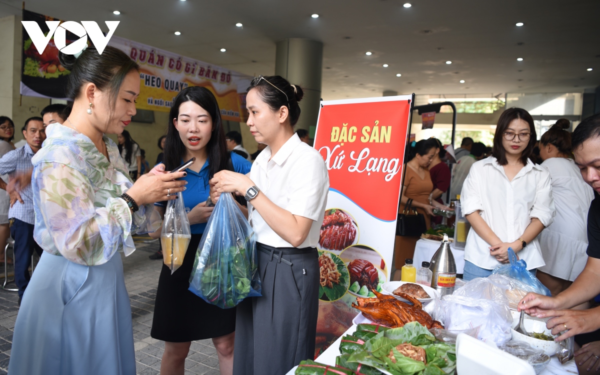 Tưng bừng Hội chợ kỷ niệm 78 năm thành lập Đài Tiếng nói Việt Nam - Ảnh 12.