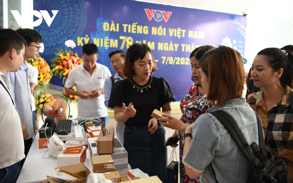 Tưng bừng Hội chợ kỷ niệm 78 năm thành lập Đài Tiếng nói Việt Nam - Ảnh 15.