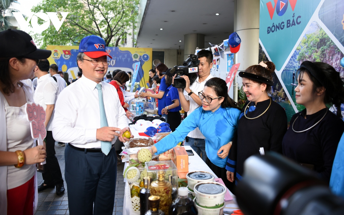 Tưng bừng Hội chợ kỷ niệm 78 năm thành lập Đài Tiếng nói Việt Nam - Ảnh 6.