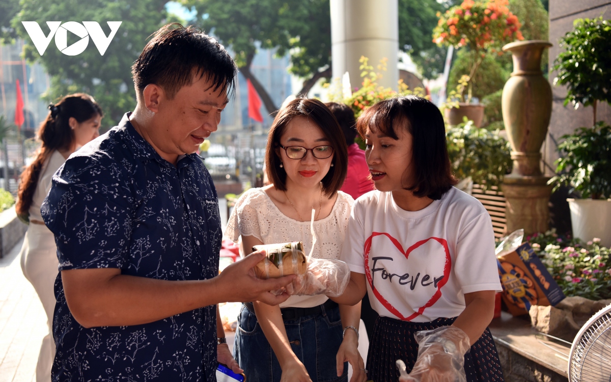 Tưng bừng Hội chợ kỷ niệm 78 năm thành lập Đài Tiếng nói Việt Nam - Ảnh 9.