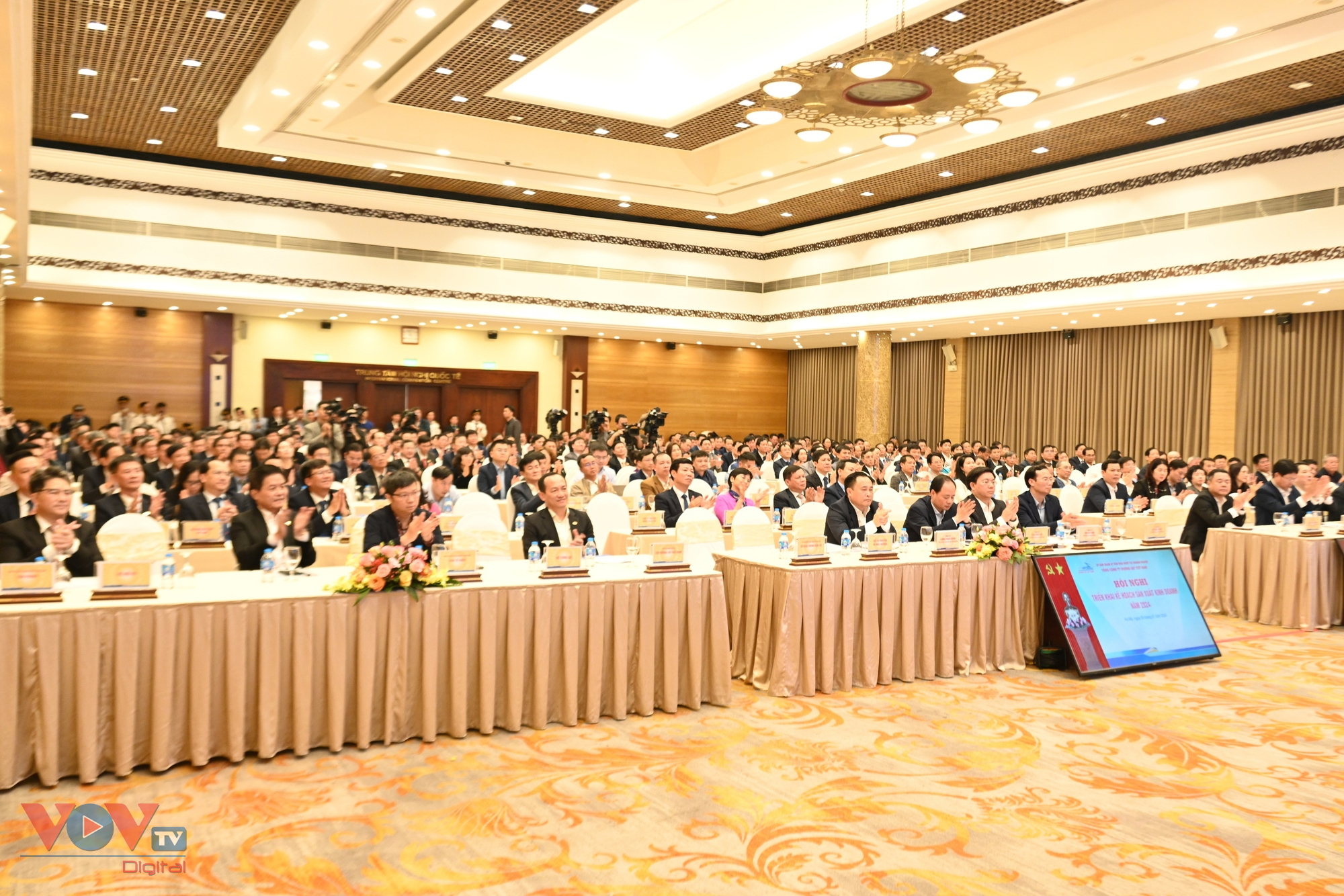 Thủ tướng dự Hội nghị Triển khai kế hoạch sản xuất, kinh doanh năm 2024 của Tổng công ty Đường sắt Việt Nam- Ảnh 8.