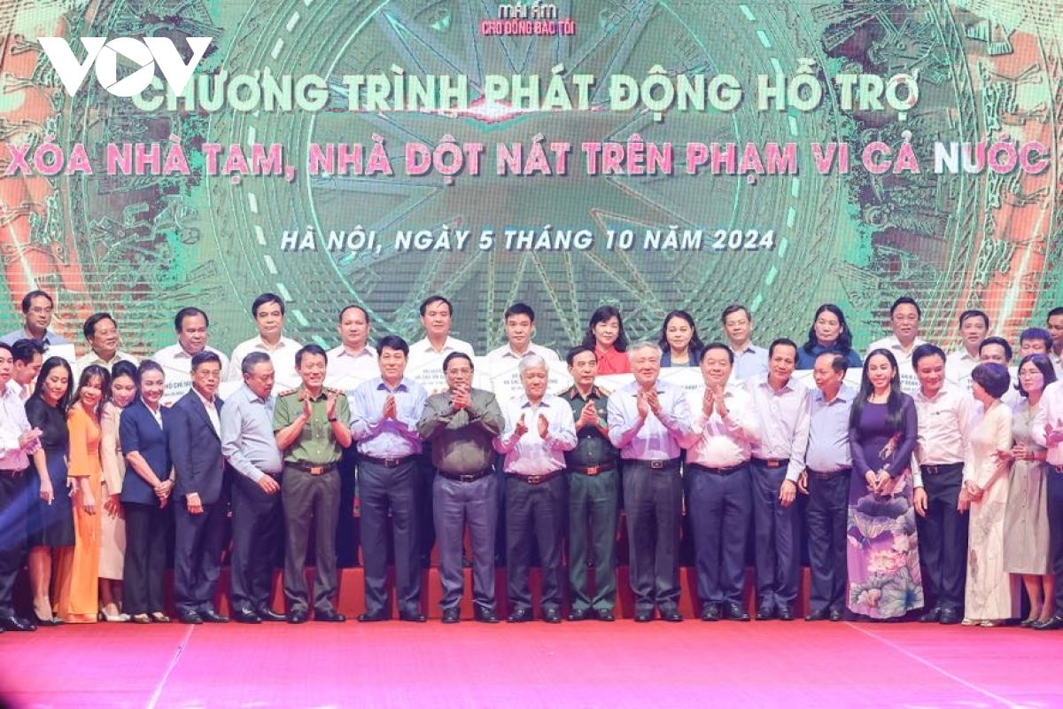 Thủ tướng phát động đợt thi đua cao điểm 450 ngày xóa nhà tạm, nhà dột nát- Ảnh 1.