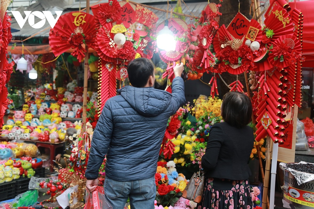 Chợ hoa Tết Hàng Lược, nét đẹp của phiên chợ lâu đời nhất Hà Nội- Ảnh 8.