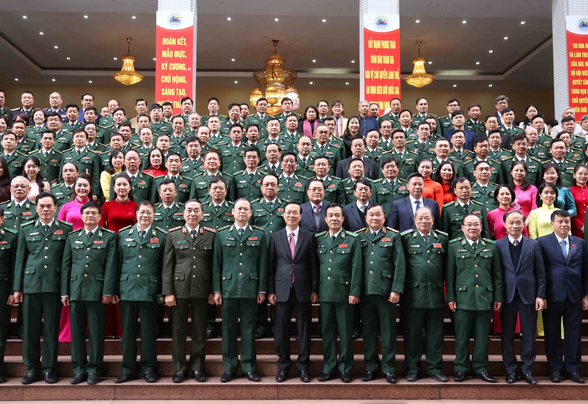 Chủ tịch nước trao Huân chương Chiến công hạng Nhì tặng Bộ đội Biên phòng- Ảnh 6.