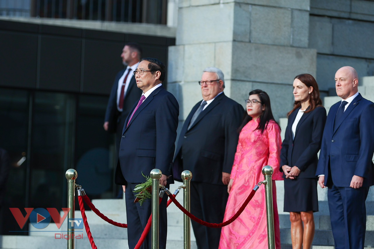 Thủ tướng Christopher Luxon chủ trì lễ đón Thủ tướng Phạm Minh Chính thăm chính thức New Zealand- Ảnh 9.
