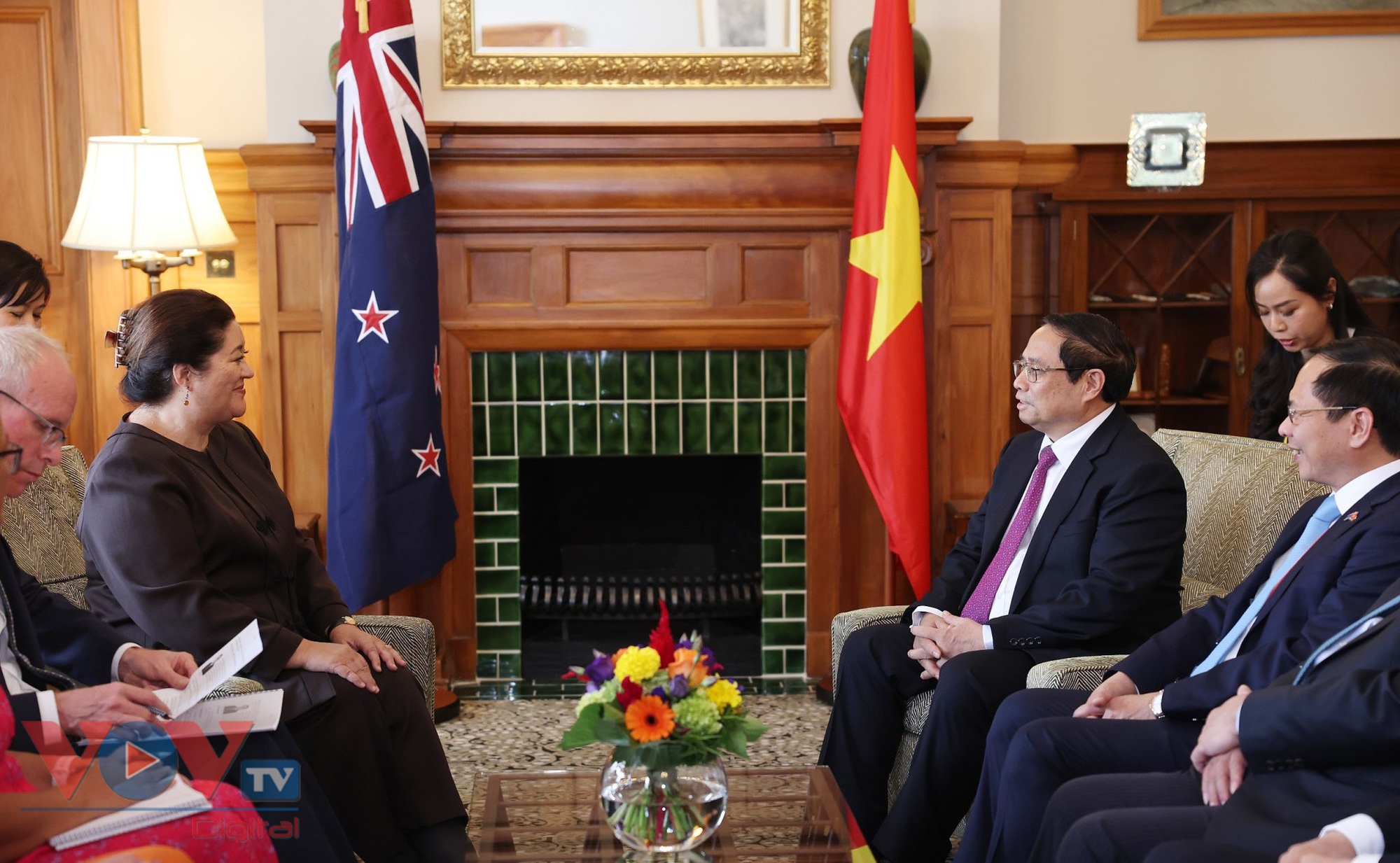 Thủ tướng Phạm Minh Chính hội kiến Chủ tịch Quốc hội và Toàn quyền New Zealand  - Ảnh 5.