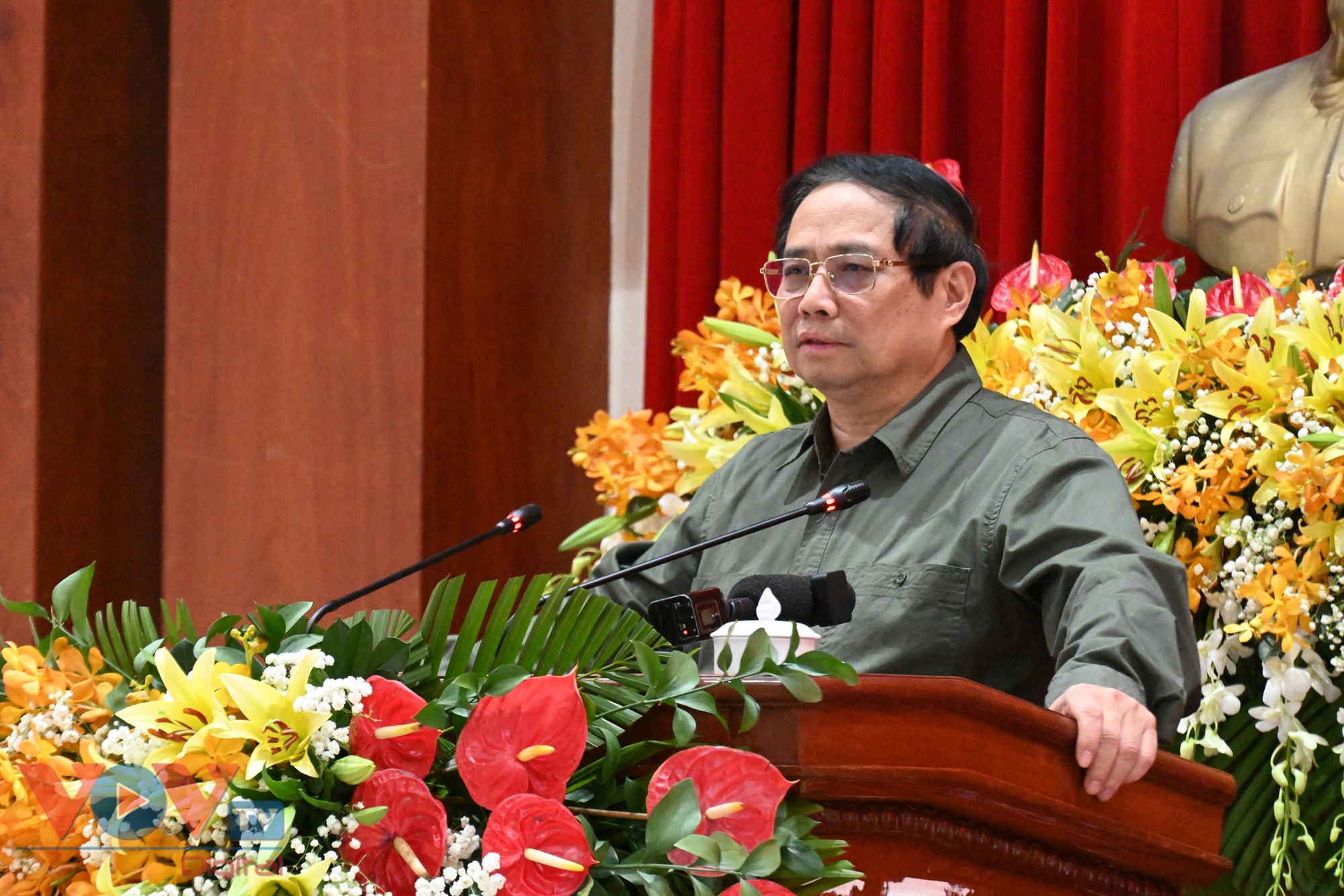Thủ tướng Phạm Minh Chính làm việc với Ban Thường vụ Tỉnh ủy Tiền Giang- Ảnh 2.