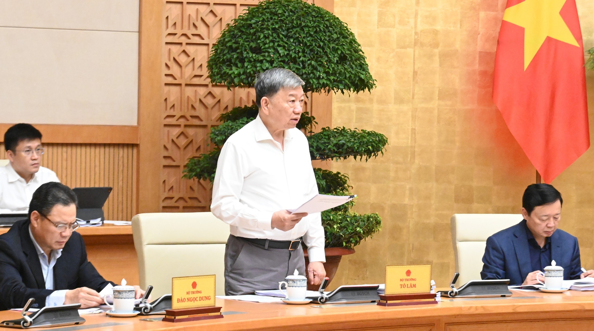 Thủ tướng Phạm Minh Chính chủ trì Phiên họp Chính phủ chuyên đề xây dựng pháp luật tháng 3- Ảnh 3.
