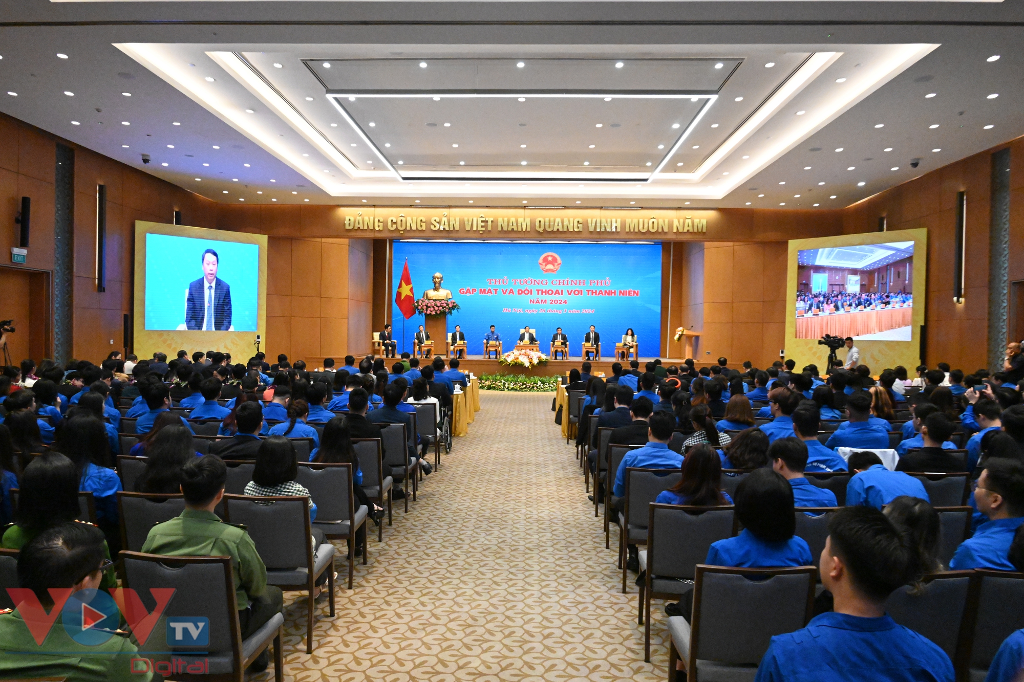 Thủ tướng Phạm Minh Chính đối thoại với thanh niên- Ảnh 1.