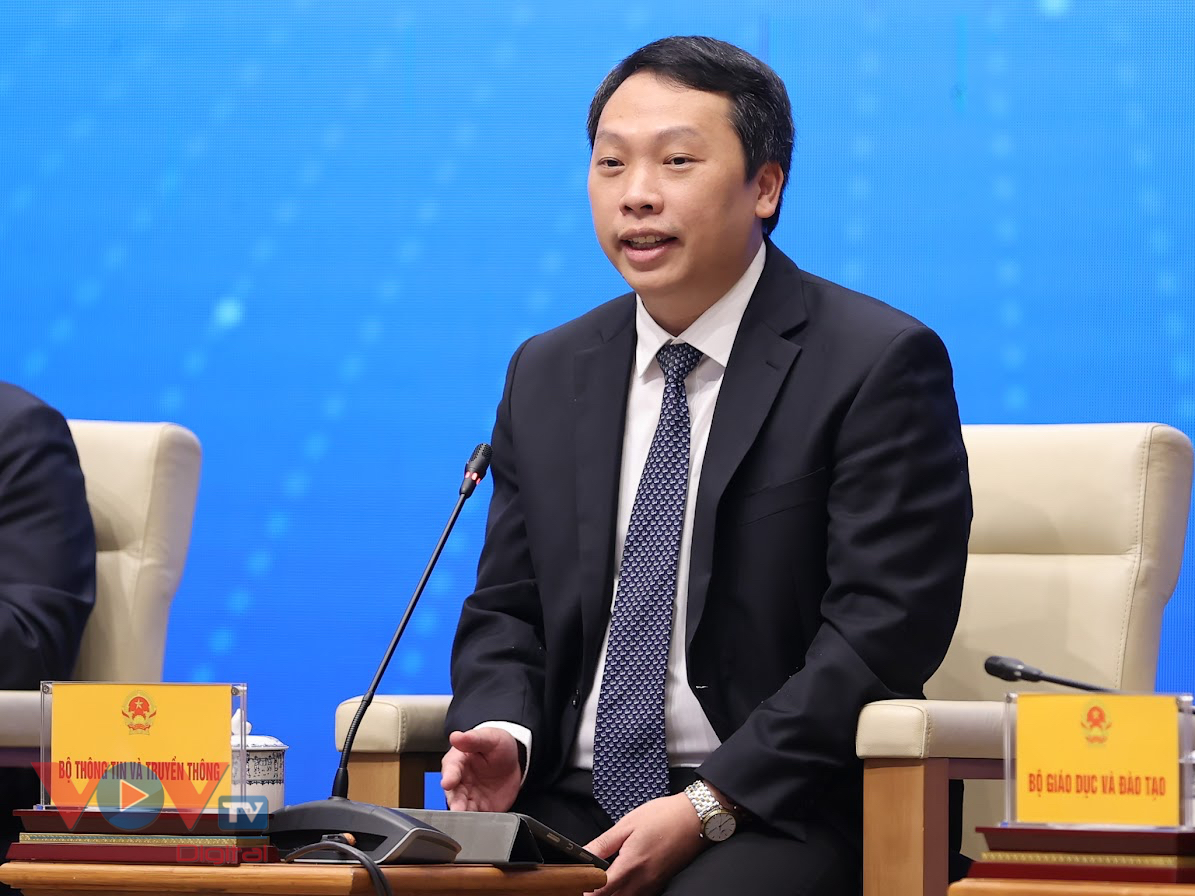 Thủ tướng Phạm Minh Chính đối thoại với thanh niên- Ảnh 3.