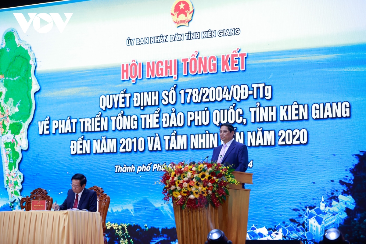 Thủ tướng: Đổi mới tư duy để phát triển Phú Quốc- Ảnh 3.