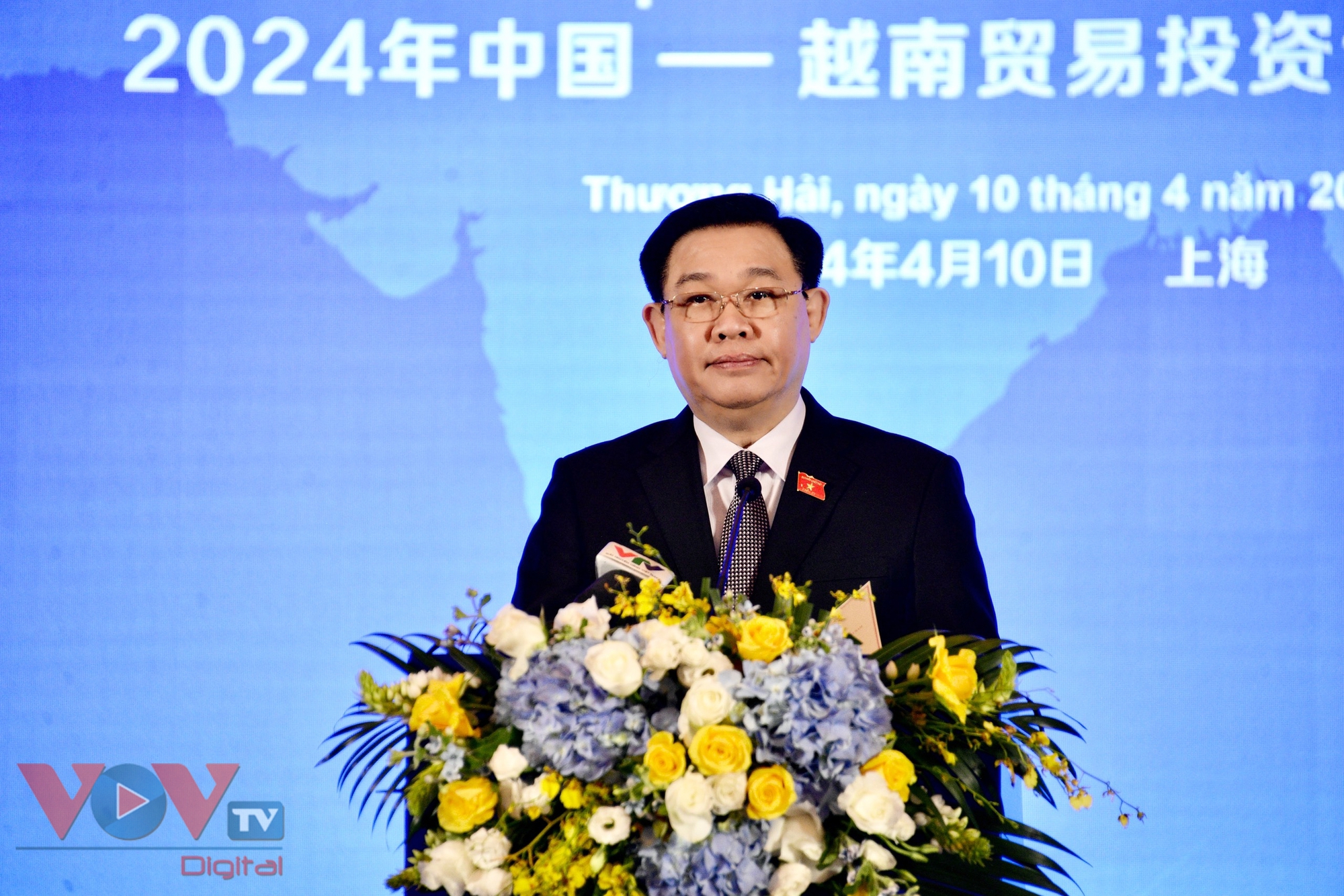 Chủ tịch Quốc hội dự Diễn đàn Chính sách pháp luật về thúc đẩy hợp tác đầu tư và thương mại Việt Nam - Trung Quốc- Ảnh 2.