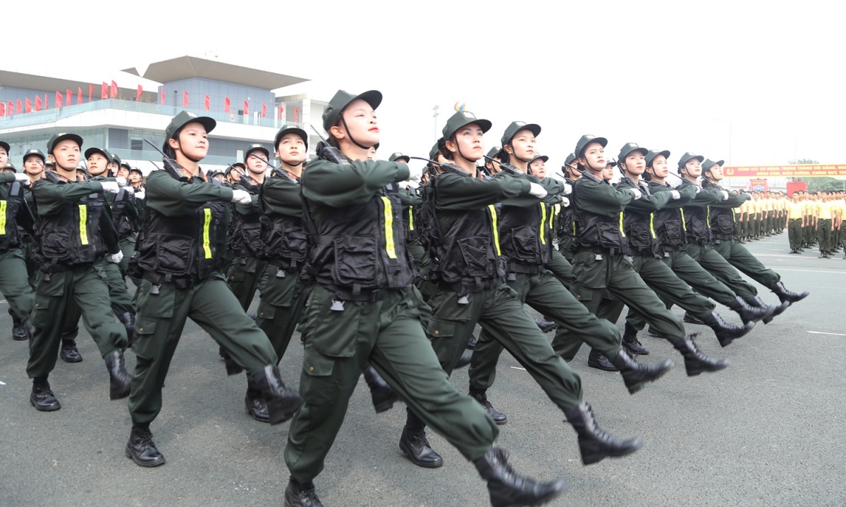 Hình ảnh ấn tượng trong Lễ kỷ niệm 50 năm ngày truyền thống lực lượng Cảnh sát cơ động- Ảnh 11.