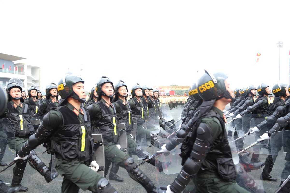 Hình ảnh ấn tượng trong Lễ kỷ niệm 50 năm ngày truyền thống lực lượng Cảnh sát cơ động- Ảnh 14.