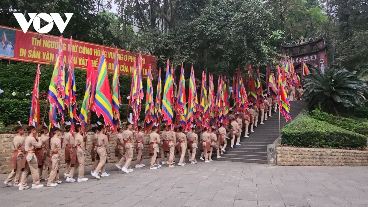 Lãnh đạo Đảng, Nhà nước dâng hương tưởng niệm các Vua Hùng- Ảnh 7.