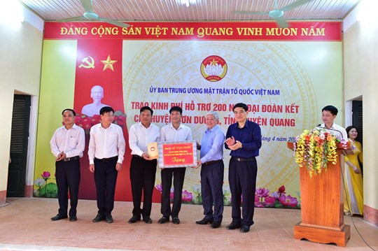200 căn nhà đại đoàn kết đến với hộ nghèo huyện Sơn Dương, tỉnh Tuyên Quang- Ảnh 5.