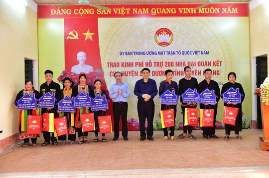 200 căn nhà đại đoàn kết đến với hộ nghèo huyện Sơn Dương, tỉnh Tuyên Quang- Ảnh 3.