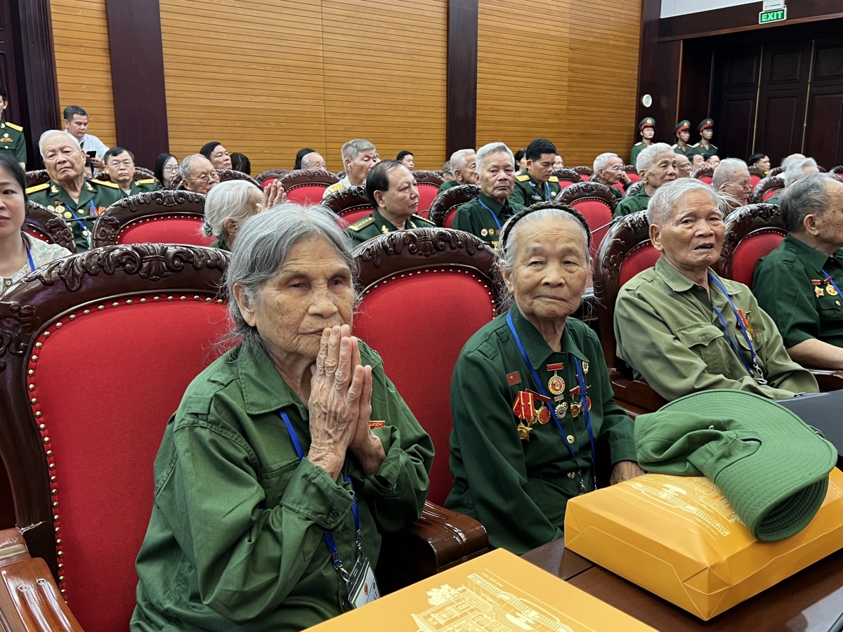 Lãnh đạo Đảng, Nhà nước gặp mặt đại diện chiến sĩ Điện Biên, dân công hỏa tuyến- Ảnh 4.