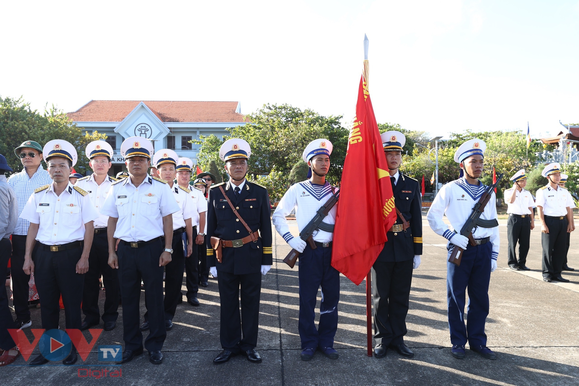 Kỷ niệm 49 năm ngày giải phóng quần đảo Trường Sa: Quyết tâm bảo vệ Trường Sa bảo vệ toàn vẹn chủ quyền lãnh thổ đất nước- Ảnh 1.