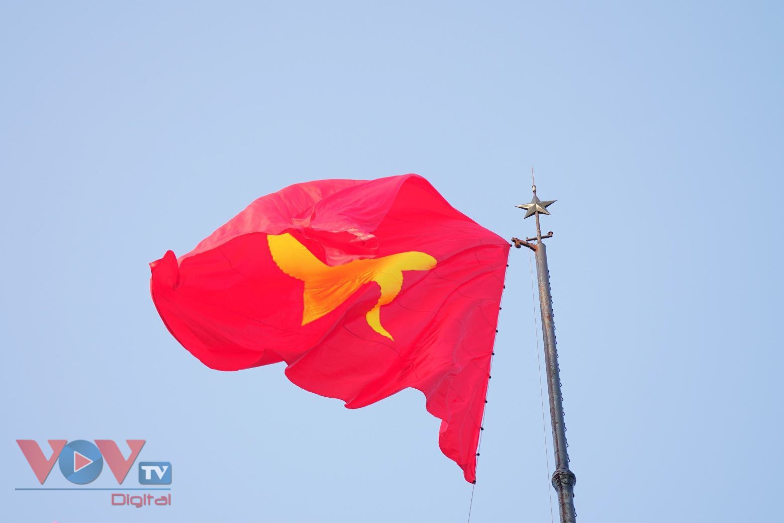 Lễ Thượng cờ Thống nhất non sông tại Đôi bờ Hiền Lương-Bến Hải- Ảnh 1.
