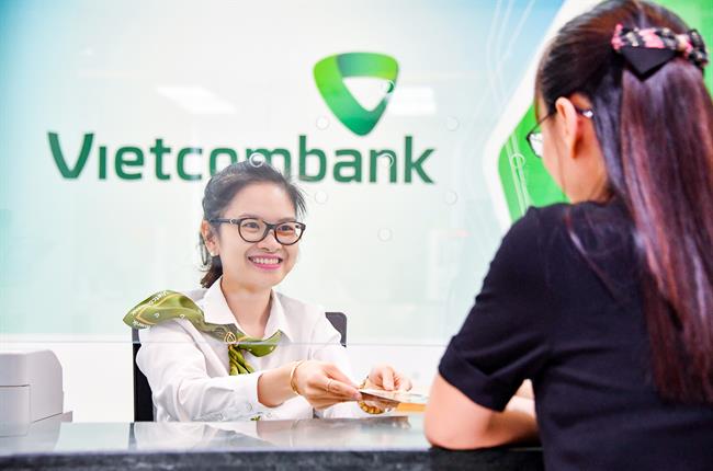 Vietcombank triển khai chương trình giảm lãi suất cho vay hỗ trợ và thúc đẩy tăng trưởng kinh tế năm 2024- Ảnh 1.