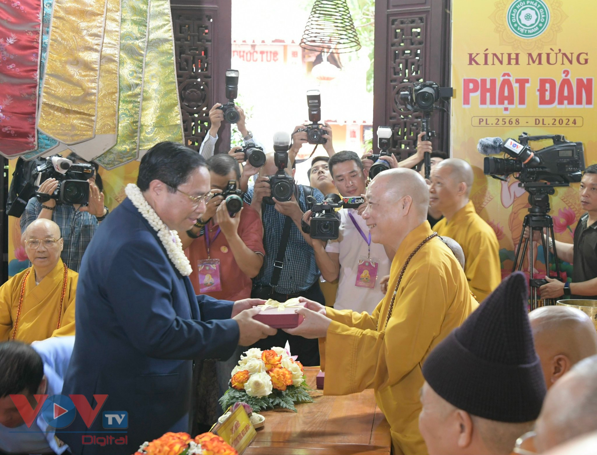 Thủ tướng Phạm Minh Chính chúc mừng Đại lễ Phật đản Phật lịch 2568- Ảnh 3.