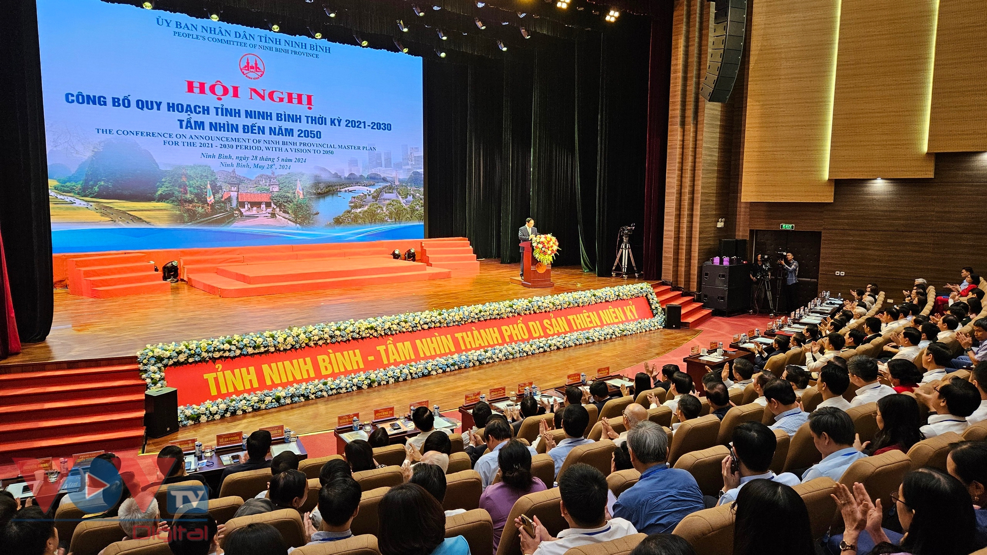 Thủ tướng: Phát triển Ninh Bình thành Đô thị Di sản, thành phố thông minh và cực tăng trưởng trong vùng- Ảnh 2.