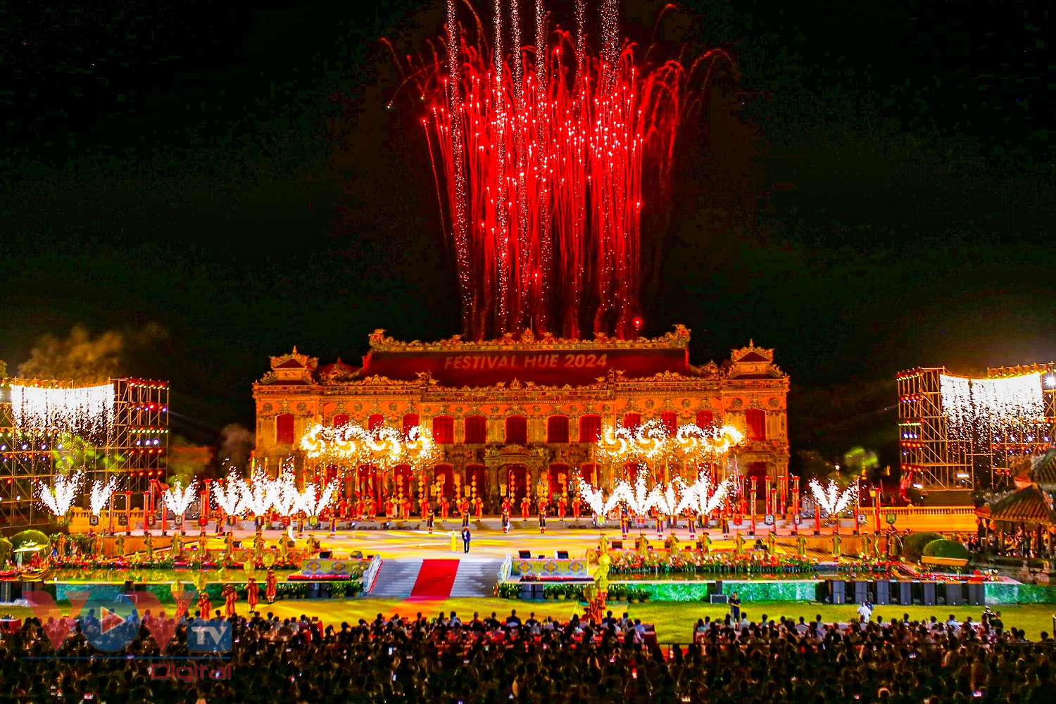 Bế mạc Festival Huế 2024: Ấn tượng trong lòng du khách- Ảnh 2.