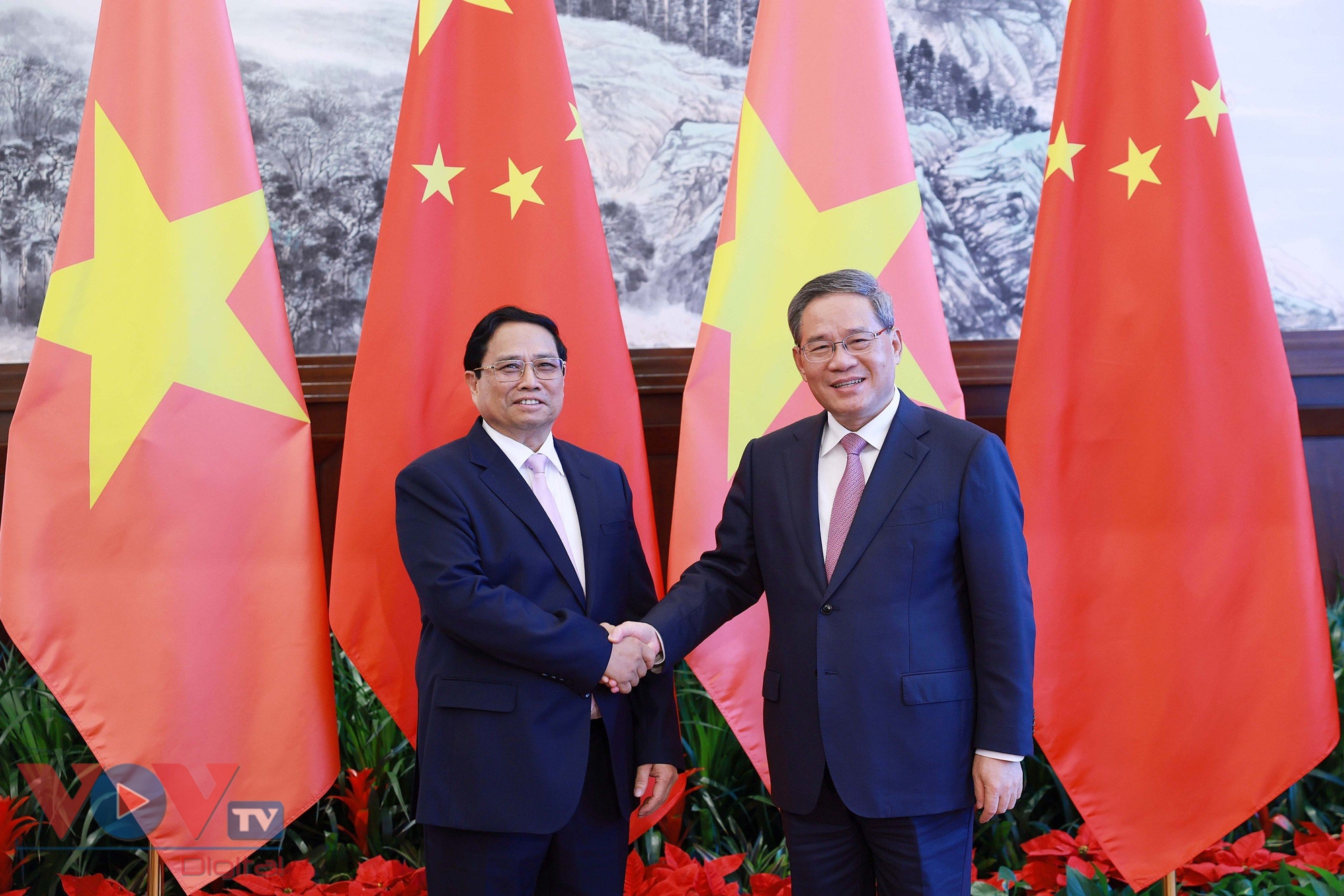 Thủ tướng Phạm Minh Chính kết thúc tốt đẹp chuyến công tác tham dự Hội nghị WEF Đại Liên và làm việc tại Trung Quốc- Ảnh 6.