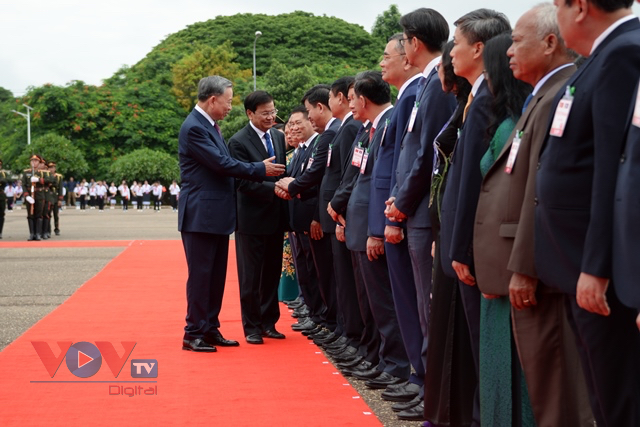 Lễ đón chính thức Chủ tịch nước Tô Lâm thăm cấp Nhà nước tới CHDCND Lào- Ảnh 3.