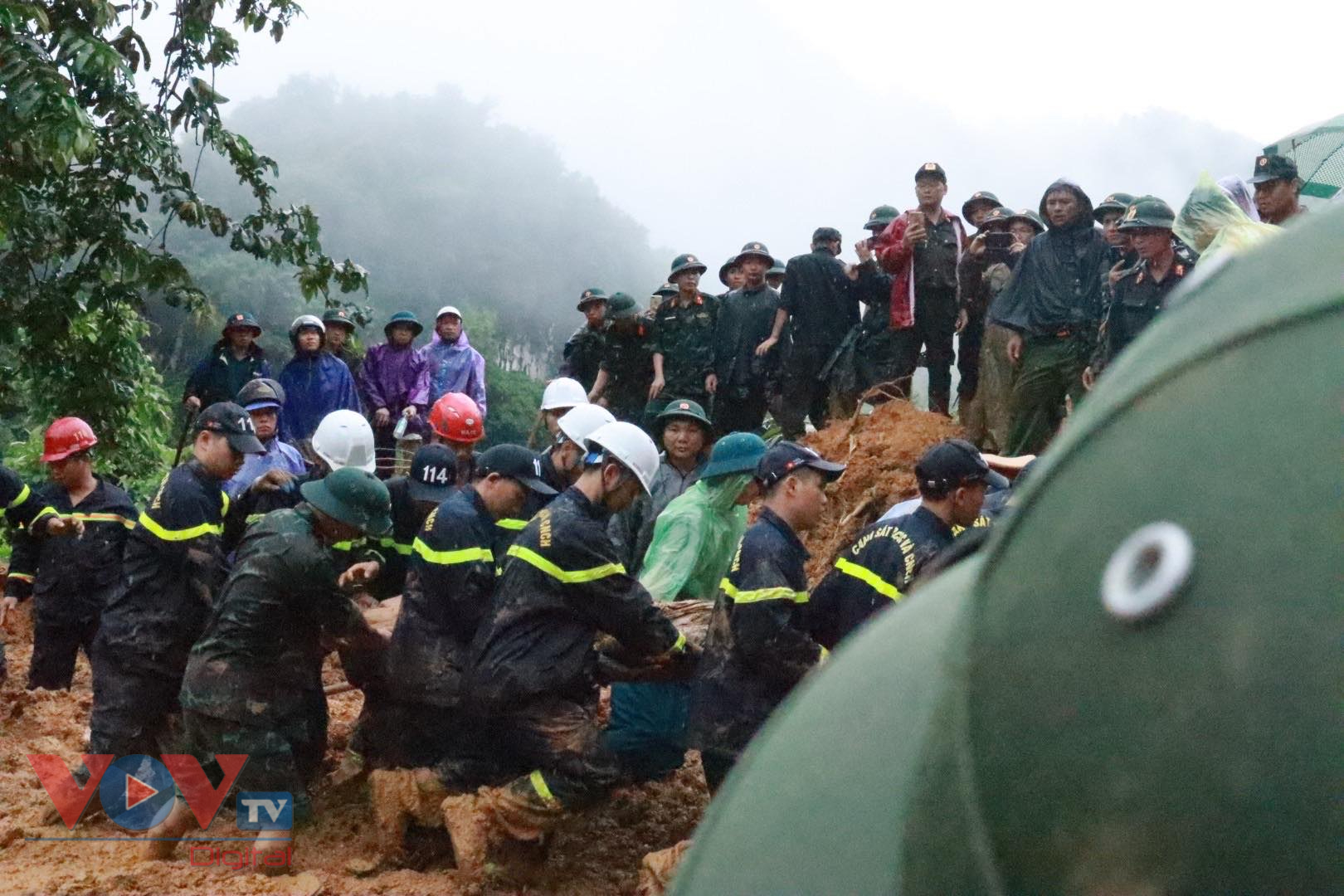 Thủ tướng yêu cầu tập trung khắc phục sự cố sạt lở đất tại Hà Giang- Ảnh 1.