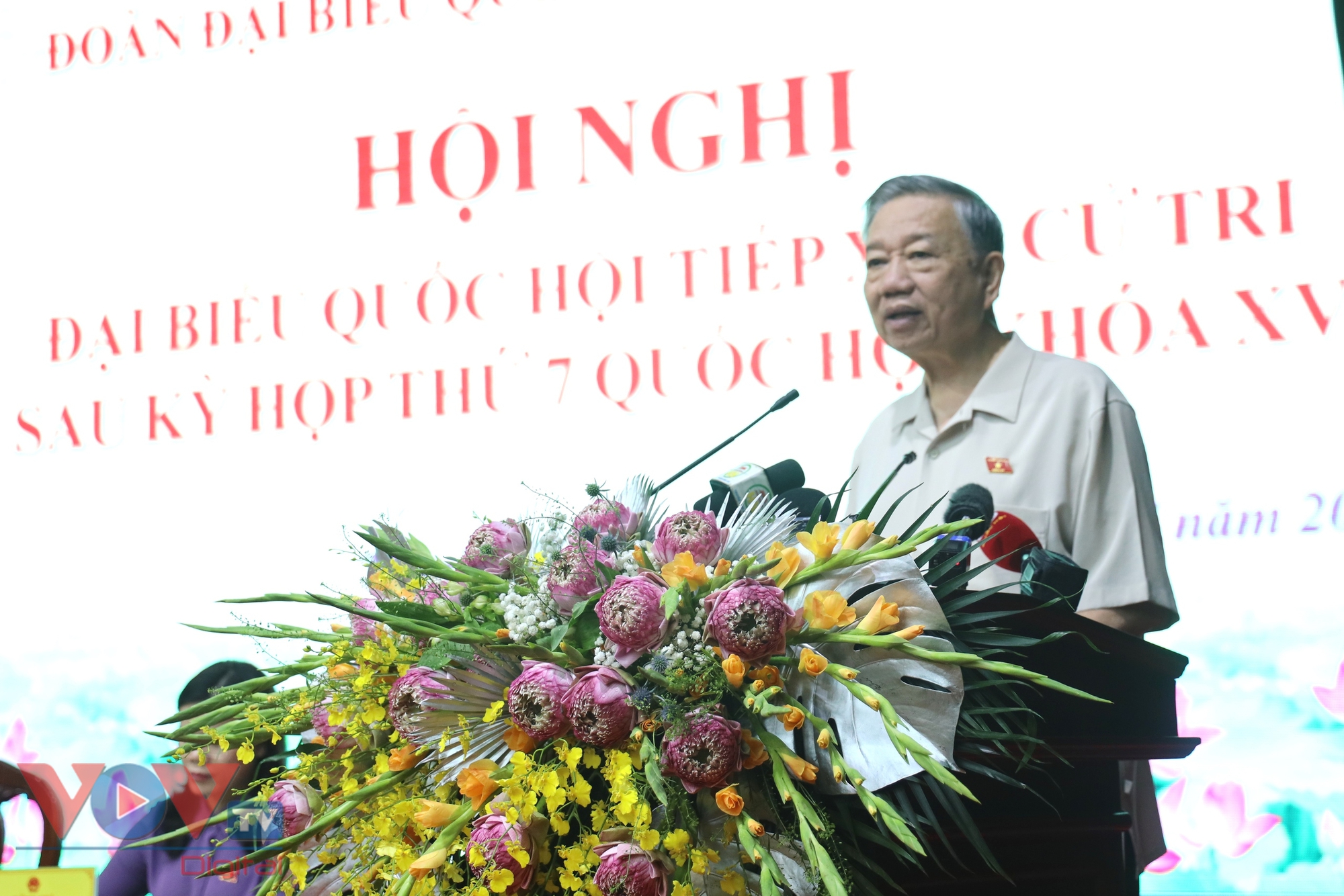 Chủ tịch nước Tô Lâm tiếp xúc cử tri tại Hưng Yên- Ảnh 2.