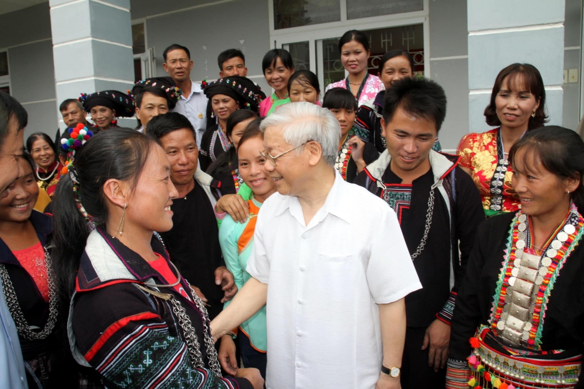 Xúc động hình ảnh Tổng Bí thư Nguyễn Phú Trọng với đồng bào, chiến sĩ cả nước- Ảnh 10.