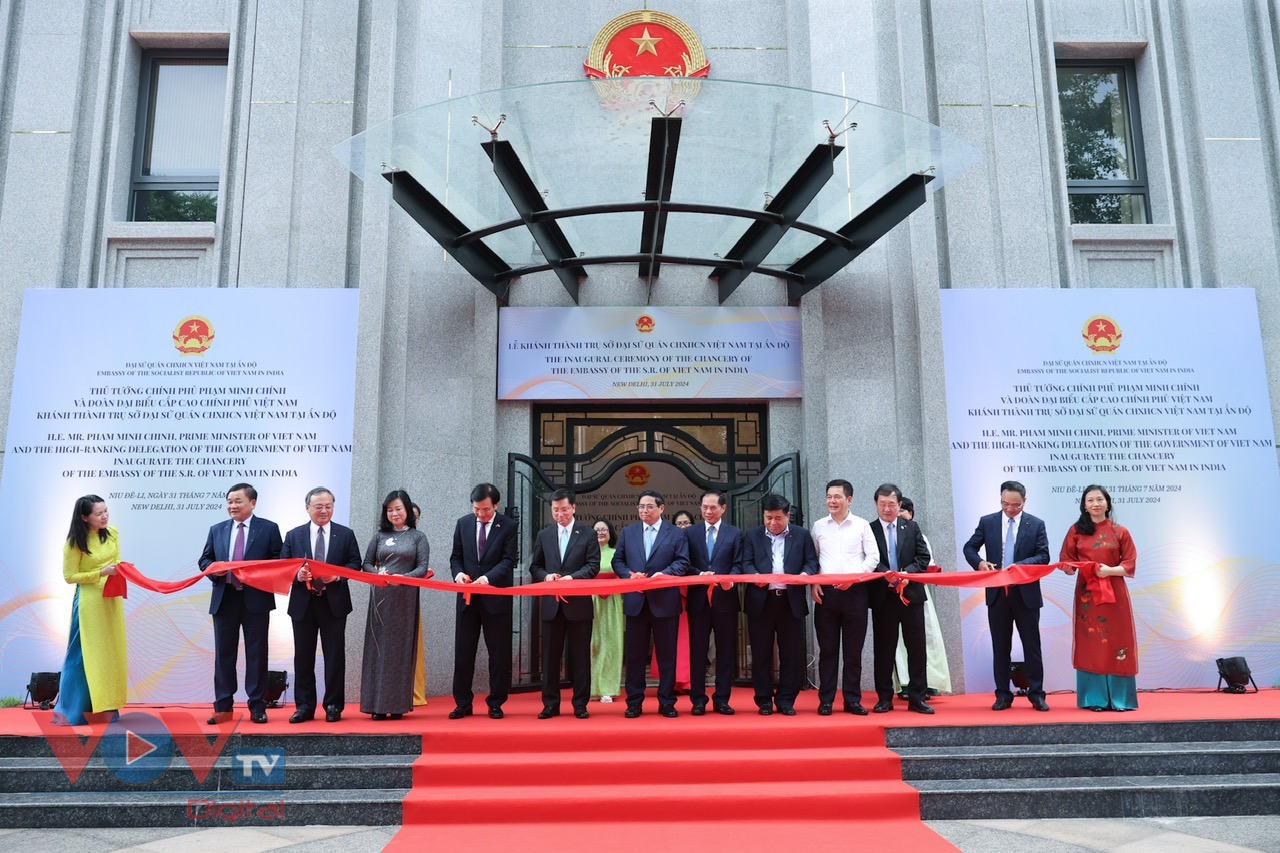 Thủ tướng Phạm Minh Chính gặp gỡ cán bộ, nhân viên Đại sứ quán, cộng đồng người Việt Nam tại Ấn Độ- Ảnh 5.