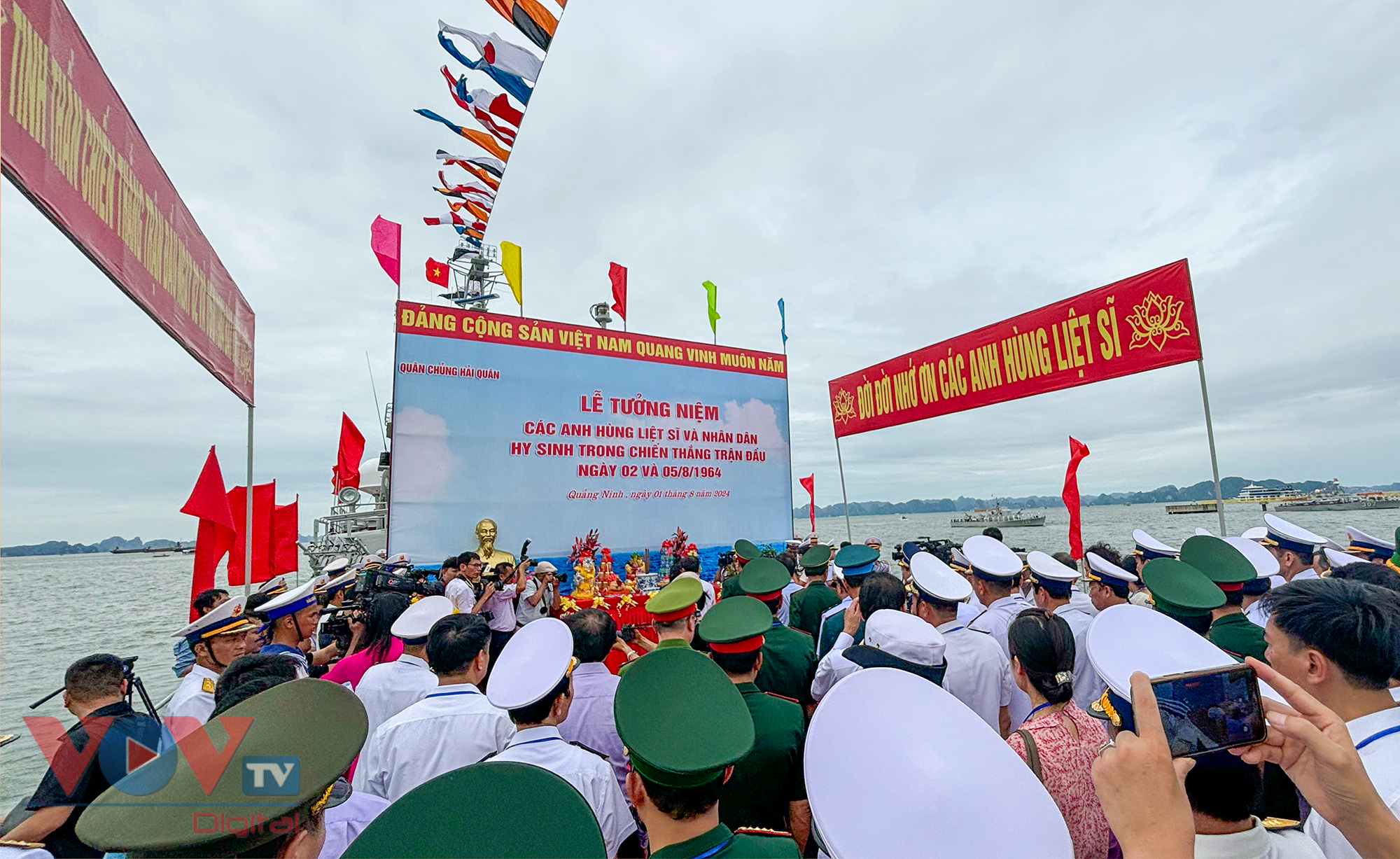 Tưởng niệm anh linh liệt sỹ và nhân dân hy sinh trong chiến thắng trận đầu của Hải quân nhân dân Việt Nam- Ảnh 2.