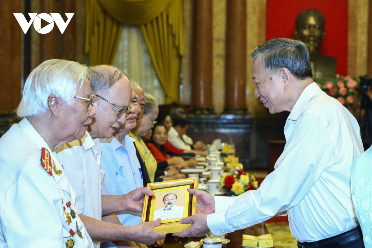 Toàn văn bài phát biểu của Tổng Bí thư, Chủ tịch nước Tô Lâm tại buổi gặp mặt các cán bộ trực tiếp phục vụ Bác Hồ- Ảnh 2.