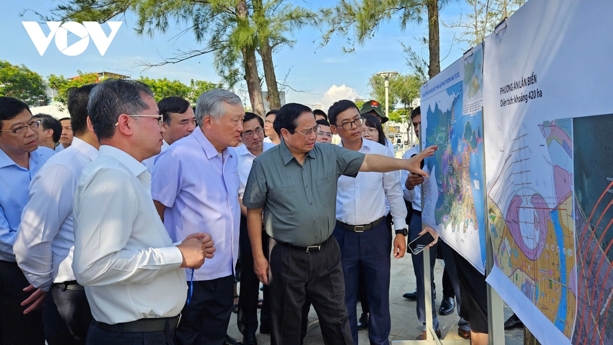 Thủ tướng kiểm tra, khảo sát một số dự án trọng điểm của thành phố Đà Nẵng- Ảnh 2.