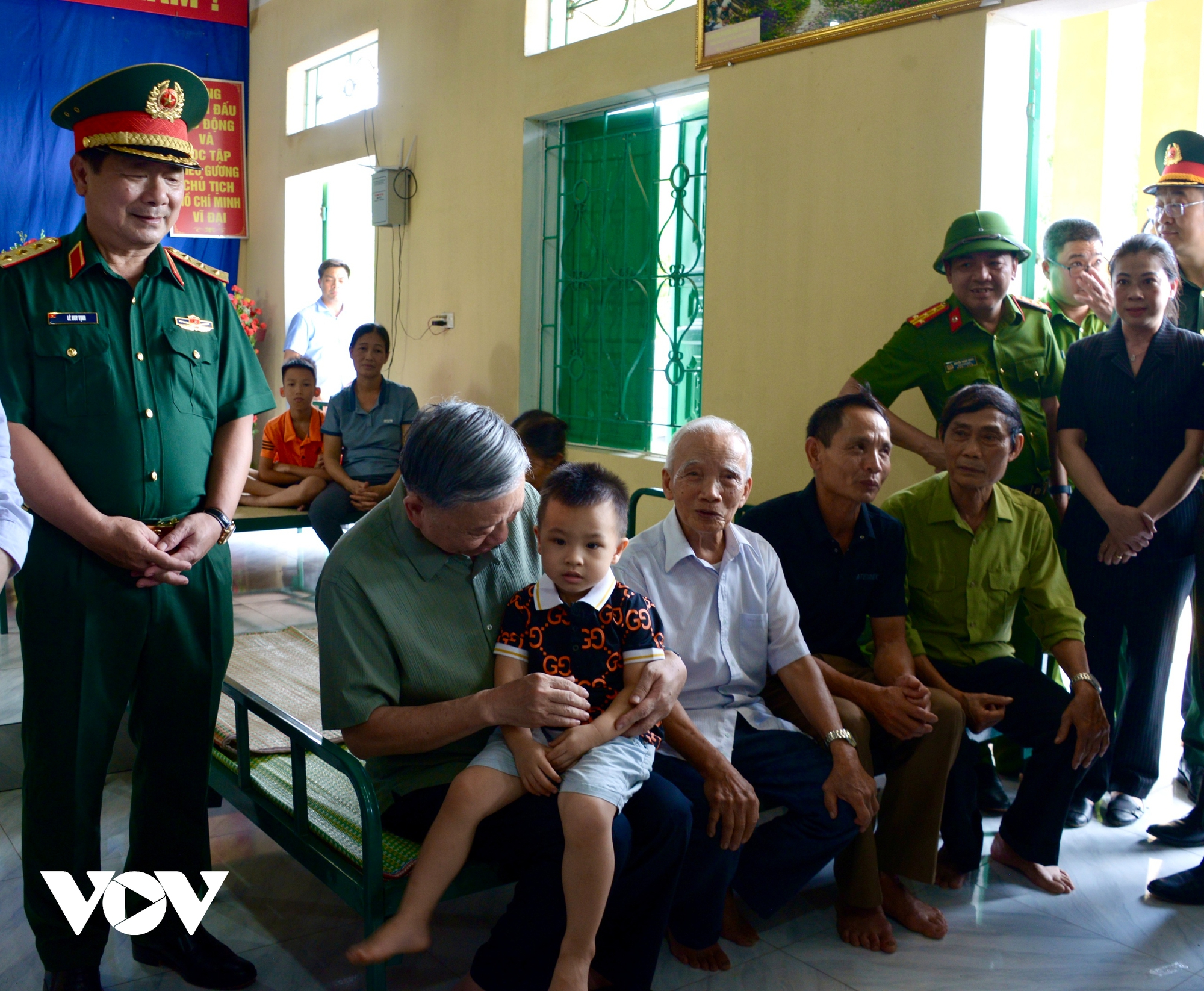 Tổng Bí thư, Chủ tịch nước Tô Lâm thăm, động viên và chỉ đạo công tác khắc phục bão số 3 tại Tuyên Quang- Ảnh 1.