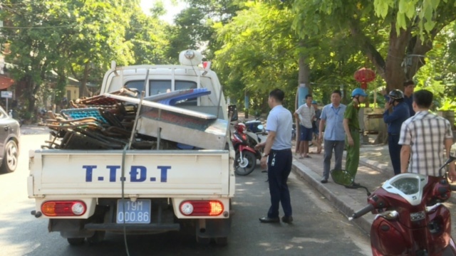 Thị xã Phú Thọ đẩy mạnh chiến dịch “đường thông, hè thoáng” đón Tết Độc lập- Ảnh 1.