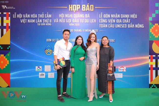    Họp báo Lễ hội văn hóa thổ cẩm Việt Nam lần thứ II - Ảnh 3.