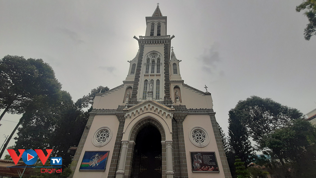 Top 3 nhà thờ lâu đời làm nên đặc trưng của Sài Gòn - Ảnh 1.