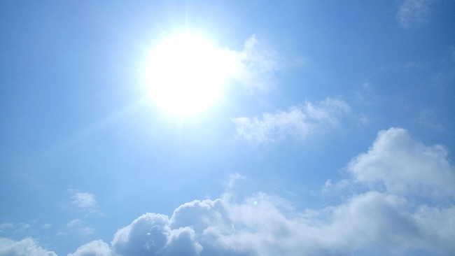 Dự báo thời tiết ngày 18/11: Trời hửng nắng, chỉ số UV tại Nam Bộ ở ngưỡng nguy cơ gây hại cao - Ảnh 1.
