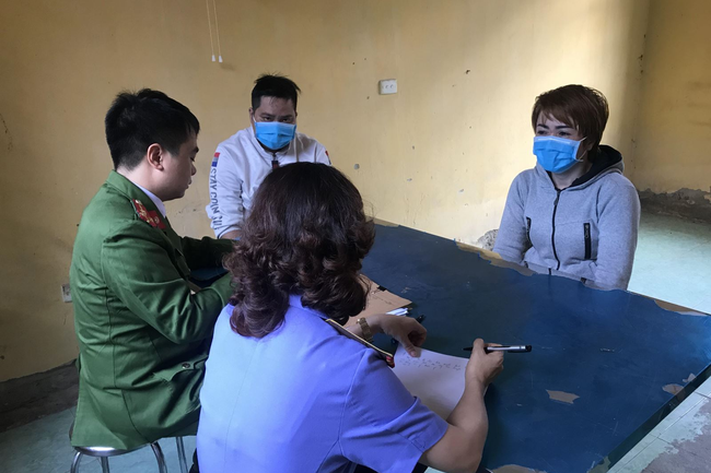 Bắc Ninh: Khởi tố chủ quán bánh xèo hành hạ nhân viên - Ảnh 1.