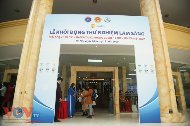 Nhiều tình nguyện viên đăng ký tiêm thử nghiệm vaccine Covid-19 &quot;made in Vietnam&quot; tại Hà Nội - Ảnh 1.