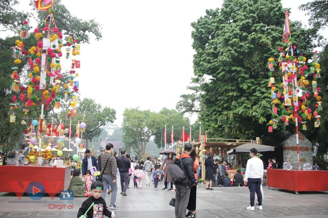 Lễ hội văn hóa dân gian 2020 thu hút đông đảo người dân Hà Nội dịp cuối tuần - Ảnh 1.
