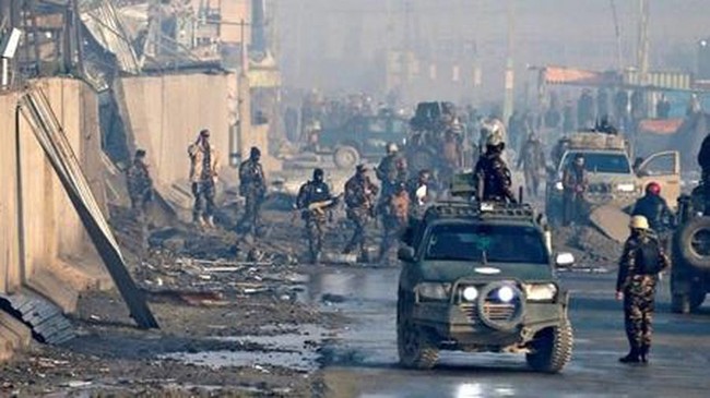 Đột kích căn cứ chính phủ Afghanistan trong đêm, 51 lính Taliban mất mạng - Ảnh 1.