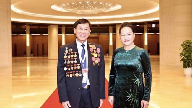 Ông Johnathan Hạnh Nguyễn: Gương điển hình tiên tiến của Đại hội thi đua yêu nước toàn quốc lần thứ X - Ảnh 2.