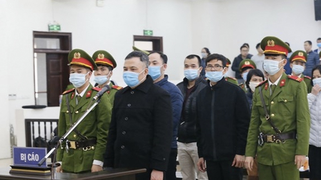 Chủ tịch HĐQT Công ty Liên Kết Việt bị đề nghị phạt tù chung thân - Ảnh 2.